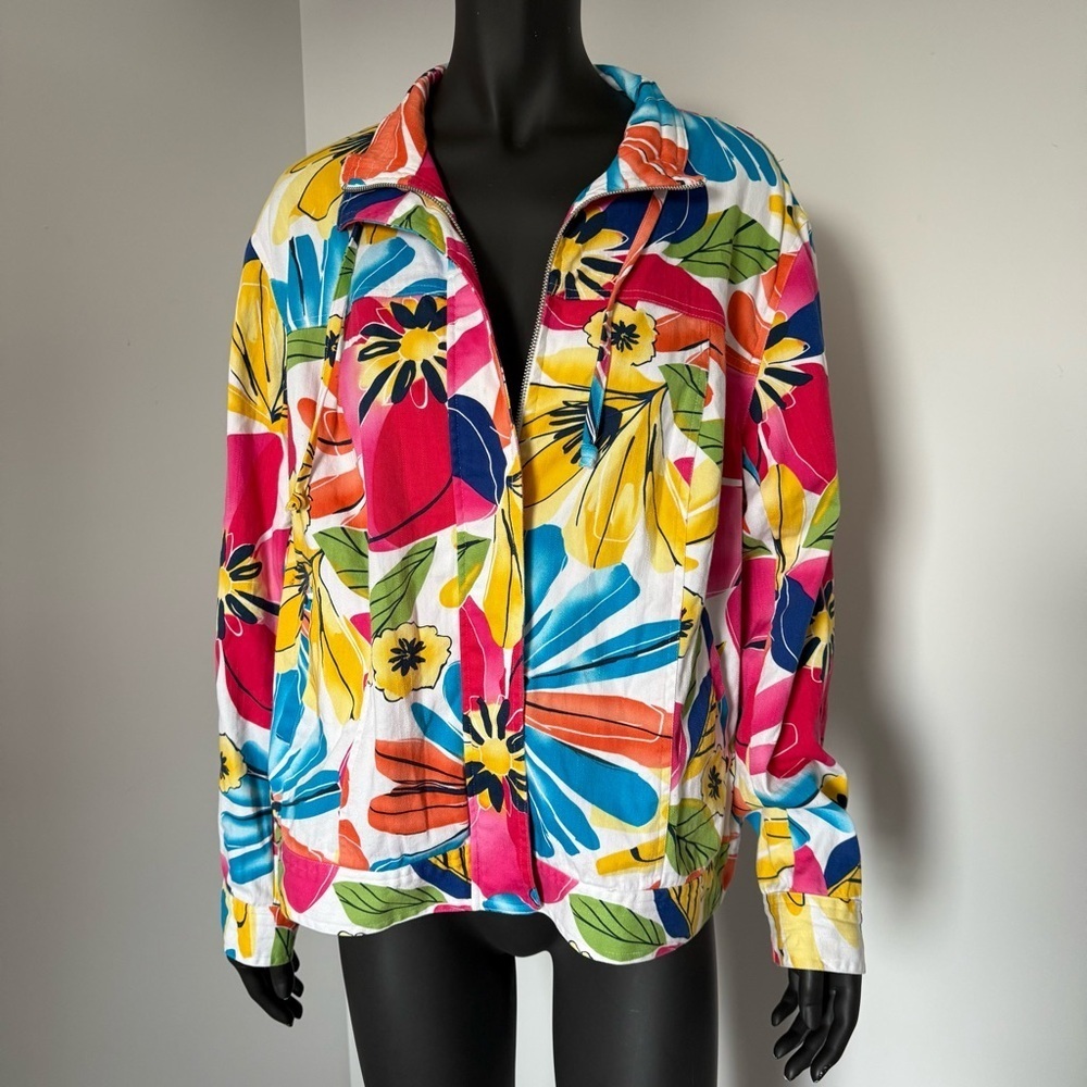 151. Coldwater Creek Bold Floral Zip Jacket - Size W20